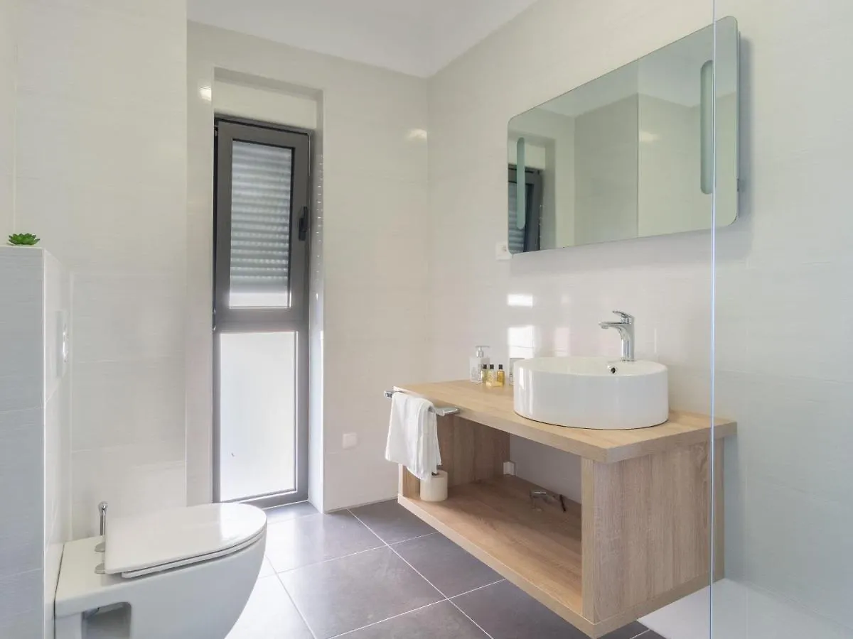 Swanky Villa In Turanj With Private Swimming Pool